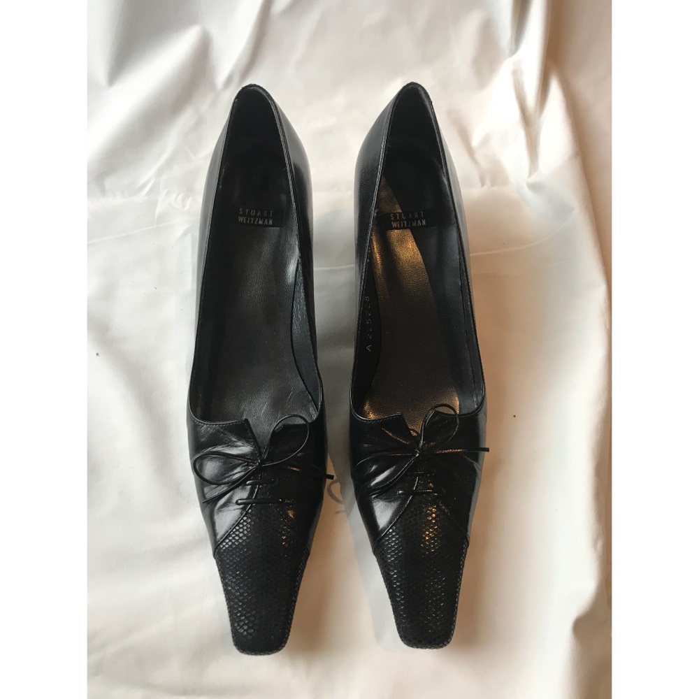 Stuart Weitzman Vintage  Black 2” Heels